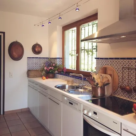 Casa Nespole- Familiennest Mit Seesicht By Interhome 度假居